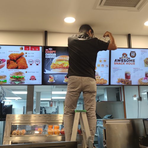Fast Food Chain Digital Signage 20220815