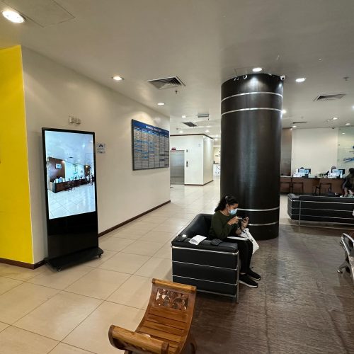 Healthcare Digital Standing Signage Display Screen